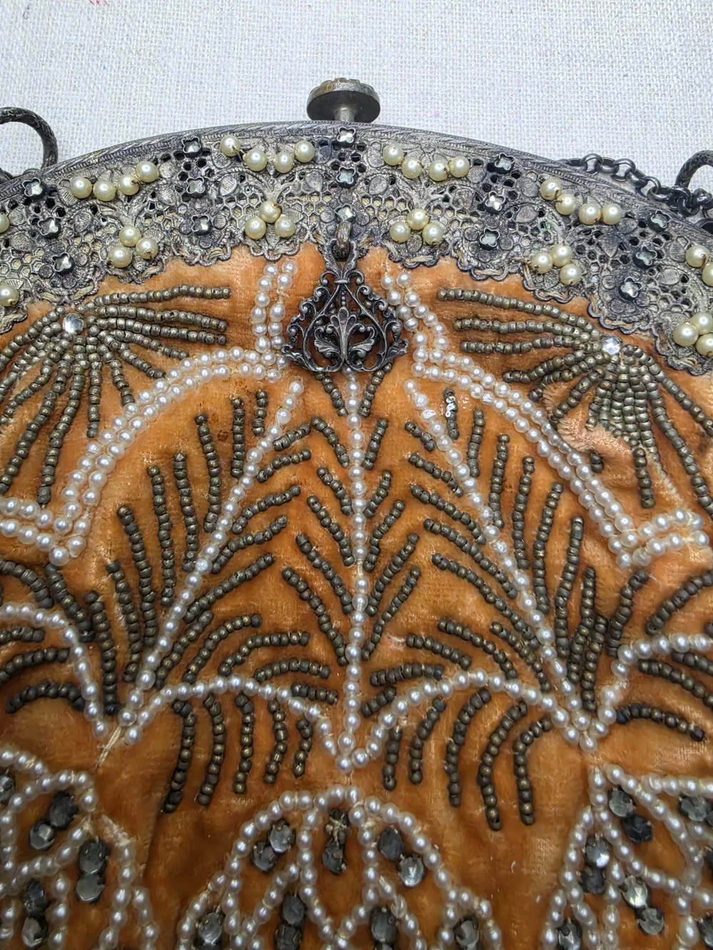 Vintage 1920s Flapper Embellished Velvet Evening Bag – Mustard Yellow - Picture 2 of 9